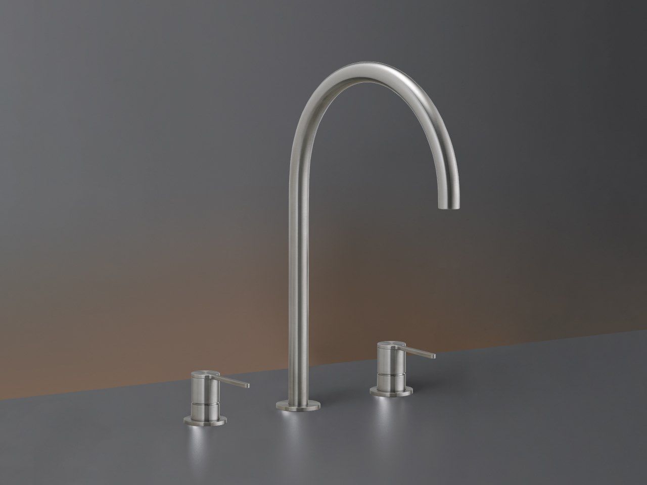 Смесители с 3 отверстиями с поворотным изливом CEADESIGN INNOVO ARCH-00124933