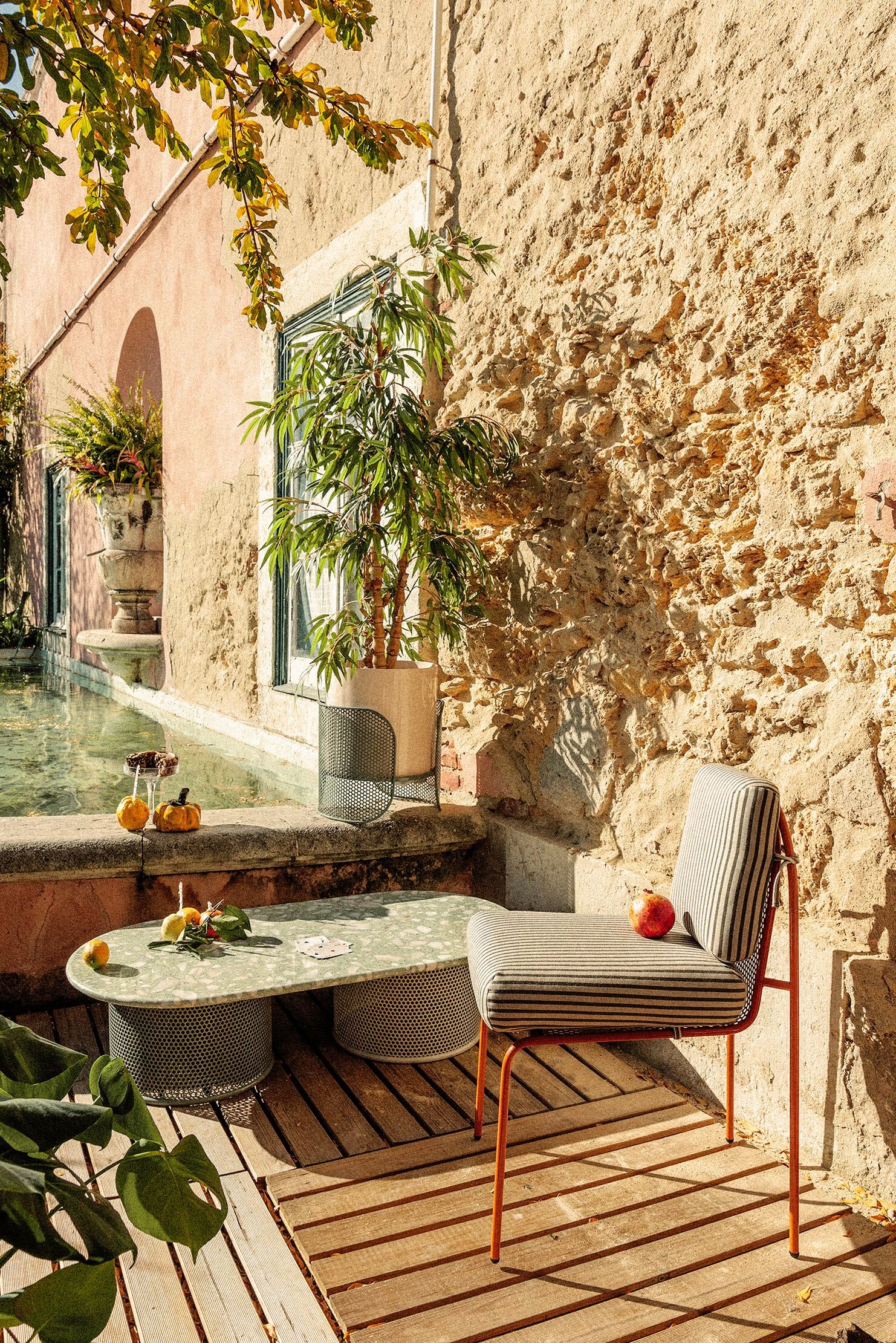 Мраморный низкий овальный журнальный столик Mambo Unlimited Ideas Ривьера ARCH-00001750 - Вид №3