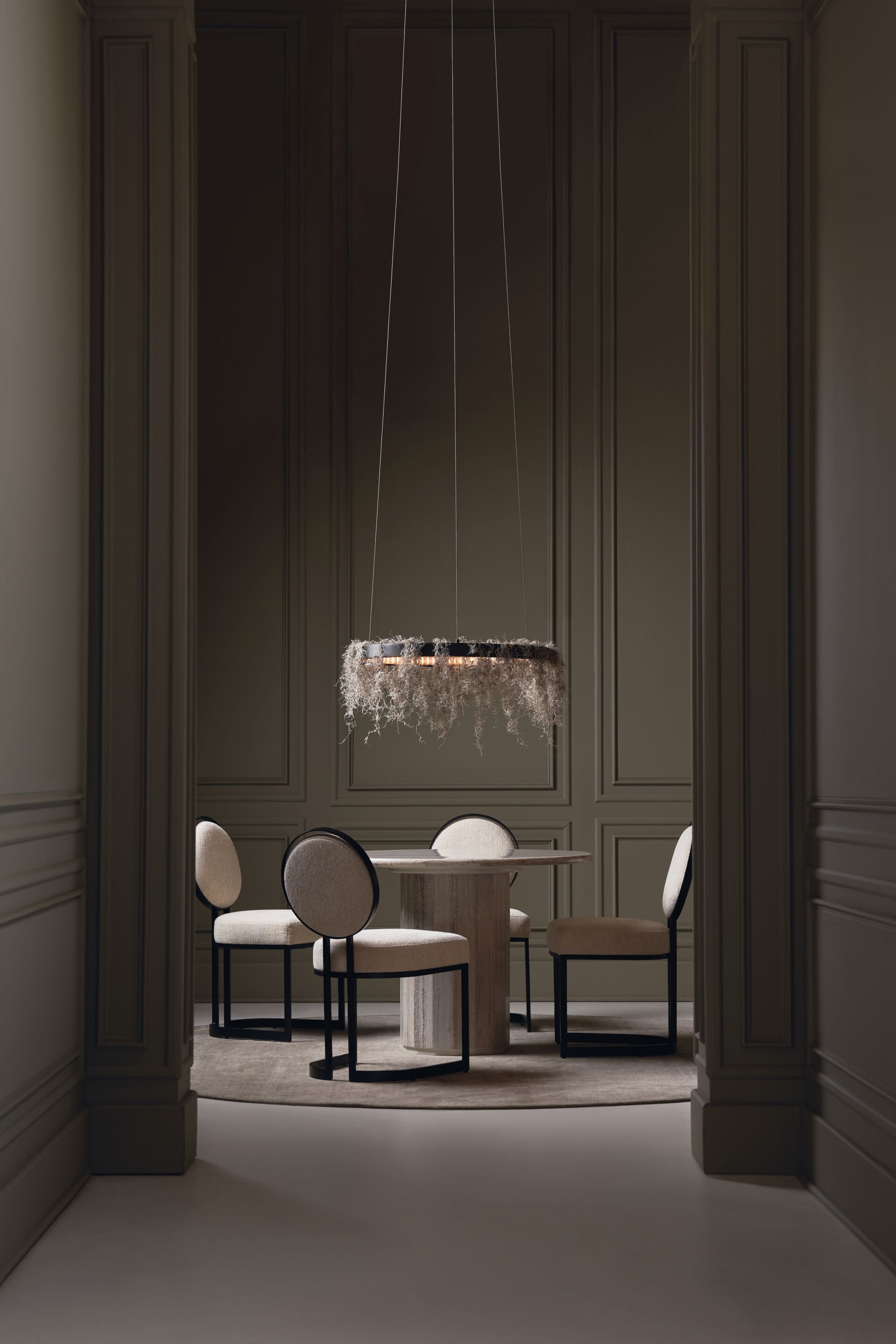 Круглый обеденный стол из песчаника Caracole APHELION ARCH-00111804