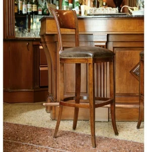 Arnaboldi Interiors Высокий табурет из экокожи с подставкой для ног