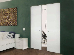 Двойная створка стены заподлицо дверной рамы