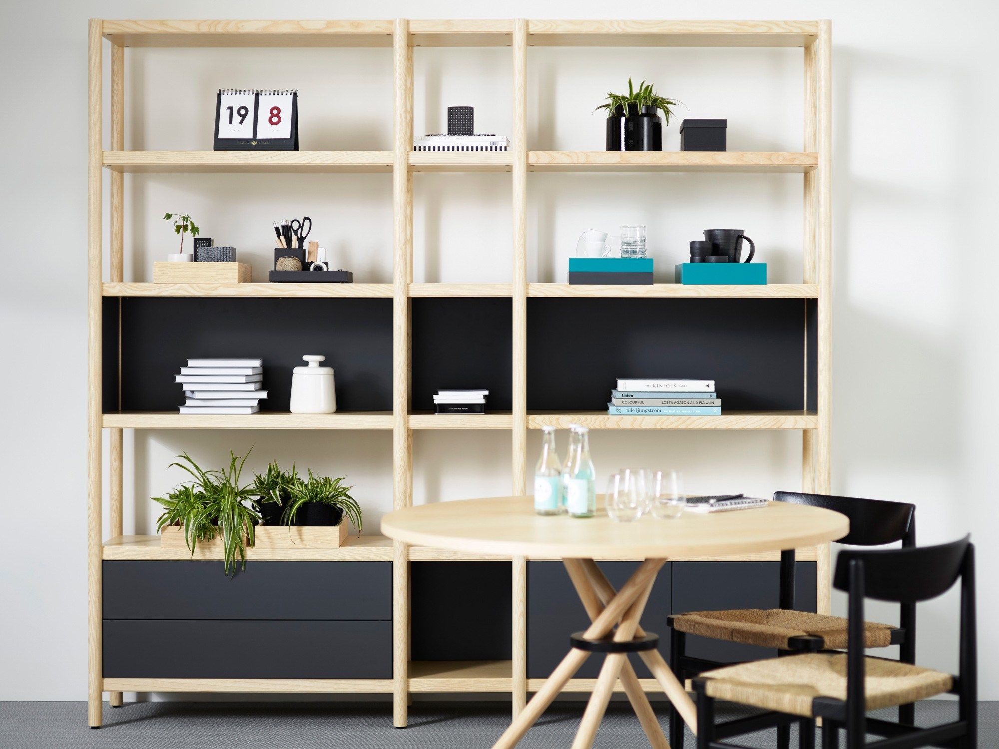 Секционный деревянный книжный шкаф с ящиками Karl Andersson Cavetto ARCH-00111205 - Вид №1