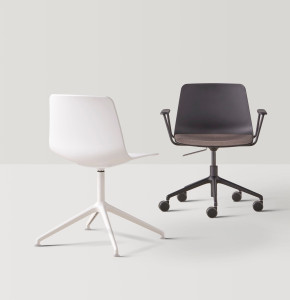 Вращающееся офисное кресло из полипропилена с подлокотниками на насесте