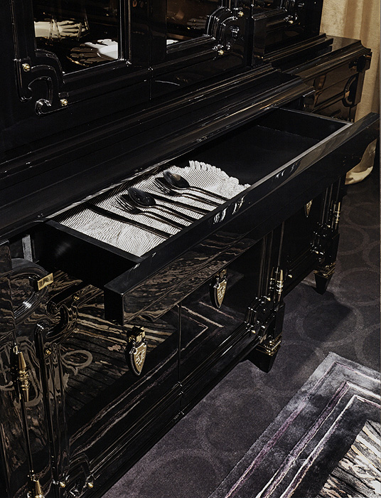 Витрина  VISIONNAIRE WINDSOR 3  - Вид №1