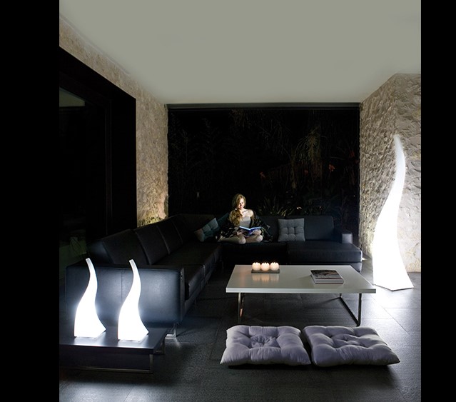 074469 Уличный торшер Mantra Flame 