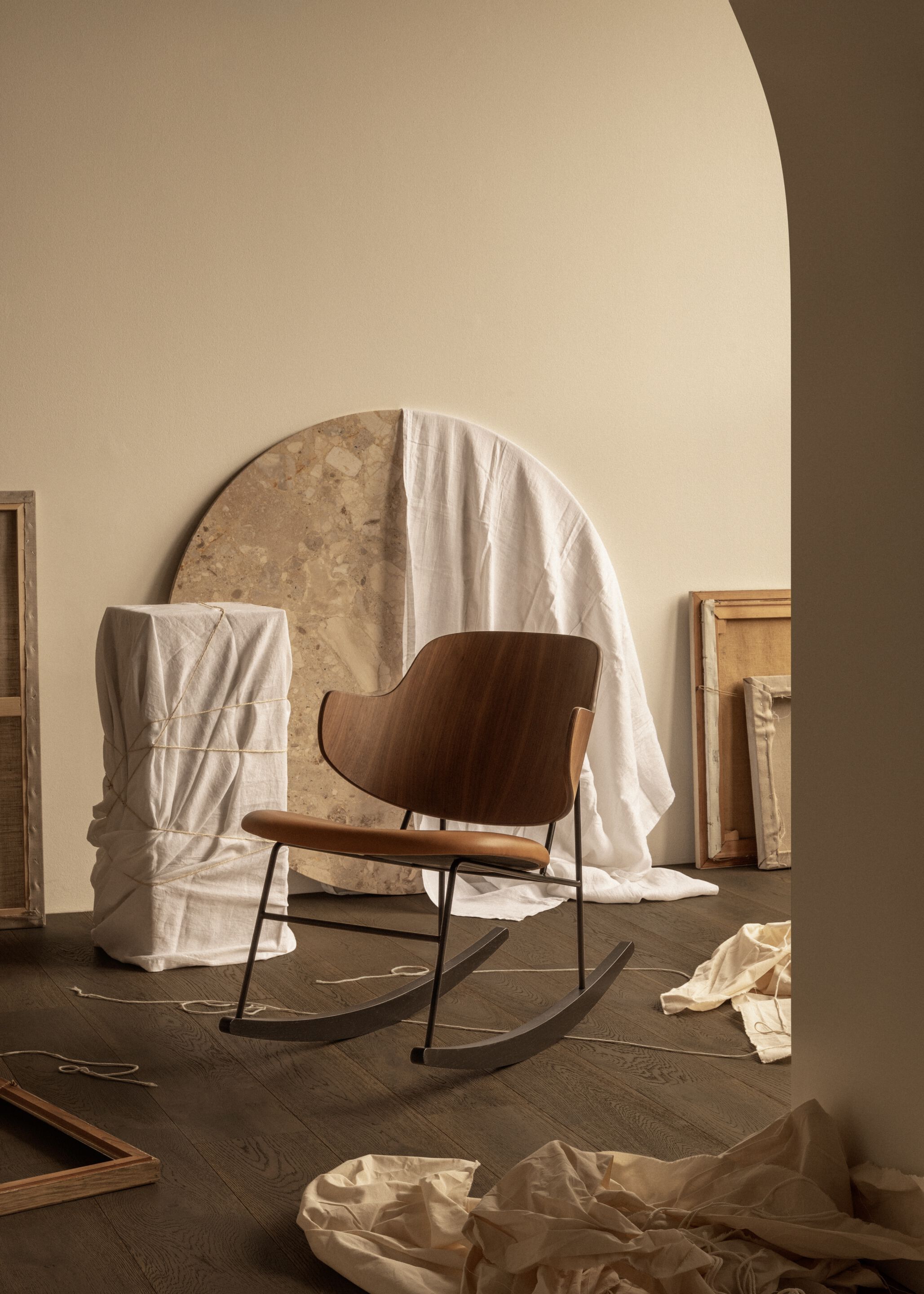 Деревянное кресло-качалка со встроенной подушкой Audo Copenhagen Пингвин ARCH-00013552 - Вид №6