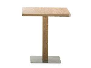 Квадратный стол