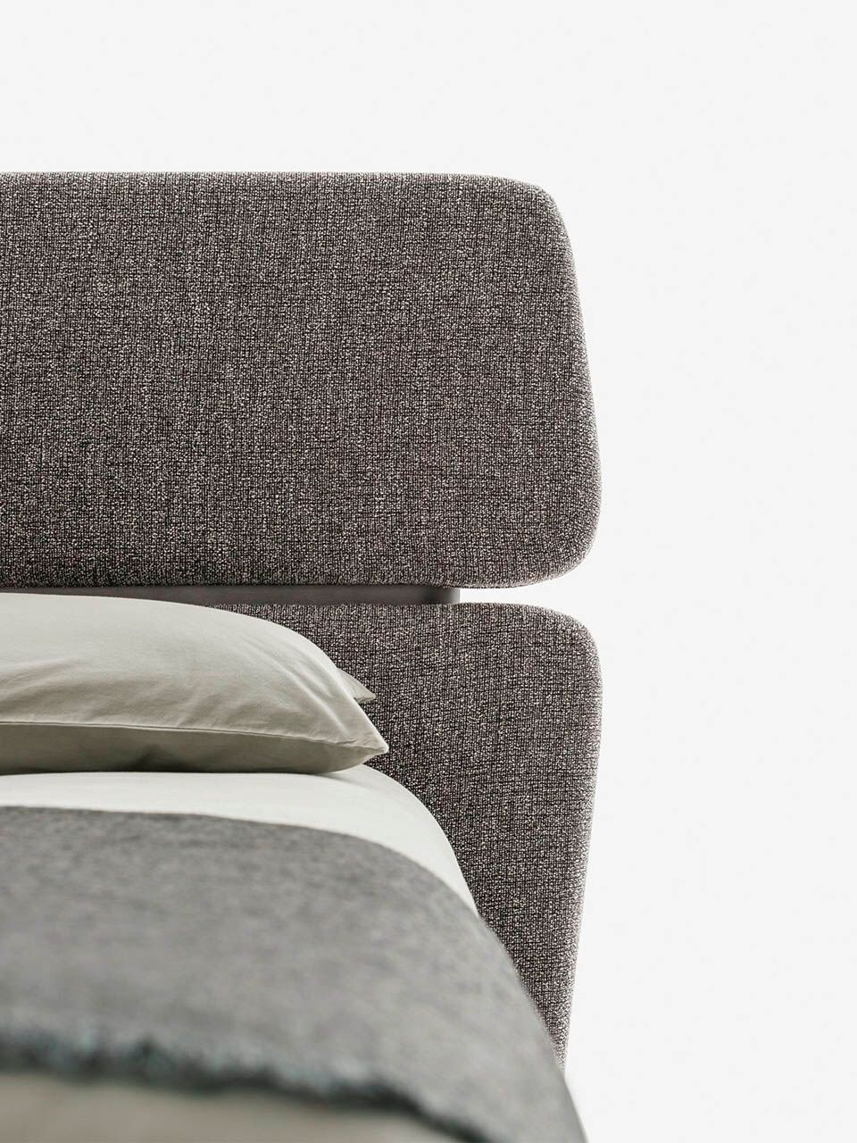 Двуспальная кровать из ткани с высоким изголовьем Pianca RIALTO ARCH-00125810 - Вид №4