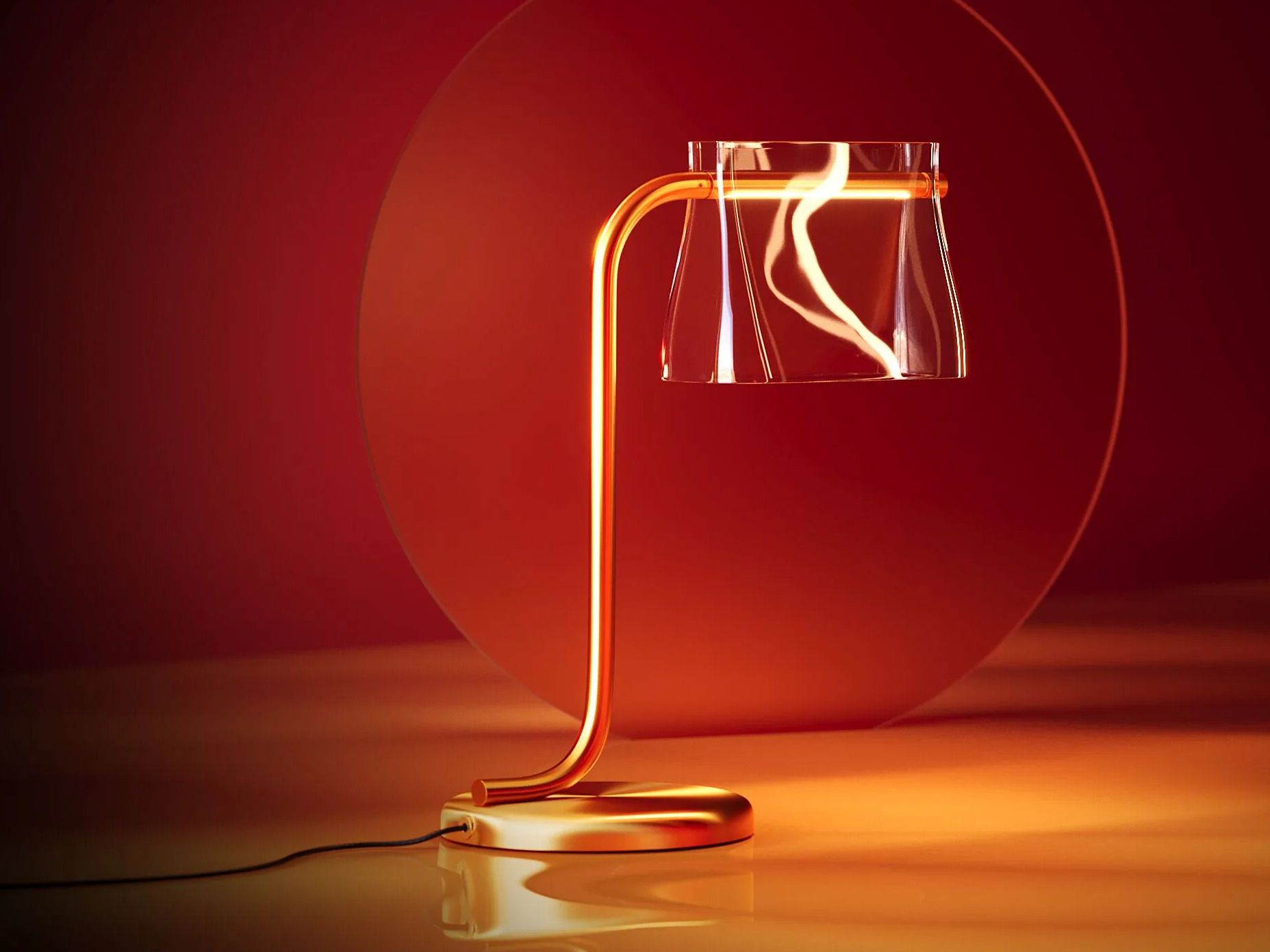 Латунная и стеклянная настольная лампа Maytoni кабаре ARCH-00039441 - Вид №1