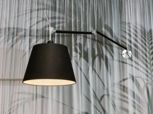 Artemide Настенный светильник из алюминия и ткани Tolomeo