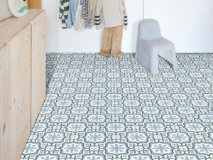 Нескользящий виниловый пол с цементным эффектом