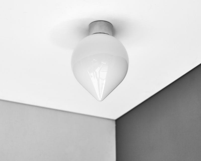 Светодиодный потолочный светильник из опалового стекла Michael Anastassiades Bob ARCH-00038652 - Вид №1