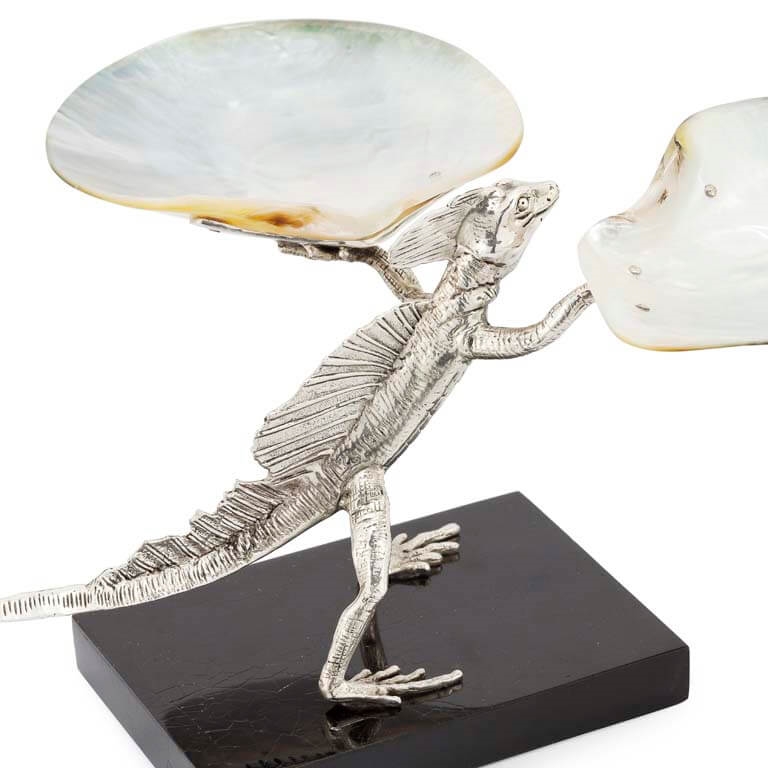 600496-00 ABHIKA Ящерица с 2 пластинами NATURAL  - Вид №1