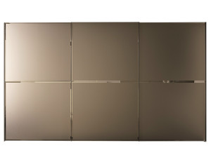 Шкаф из травленого стекла с раздвижными дверями