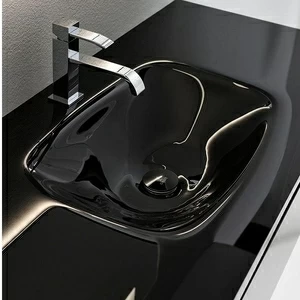 Мебель для ванной в глянцевой отделке PASSEPARTOUT PS24