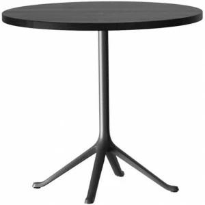 horgenglarus Круглый стол из массива дерева с основанием 4 звезды  T-1014r