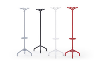 Пластиковая напольная вешалка