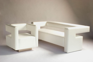 2-местный деревянный диван