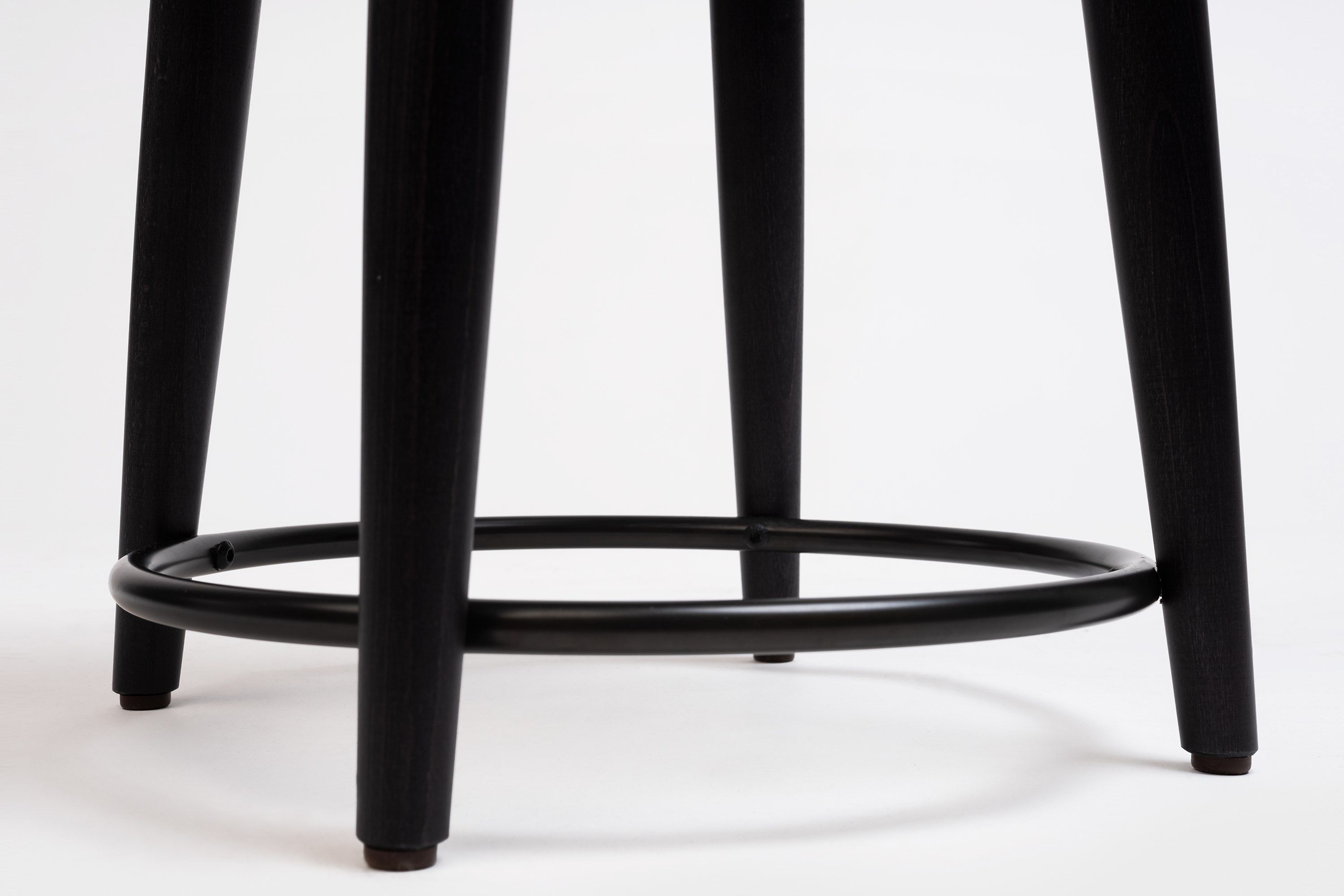 Деревянный низкий стул с подставкой для ног ONDARRETA ARCH-00132482 - Вид №1