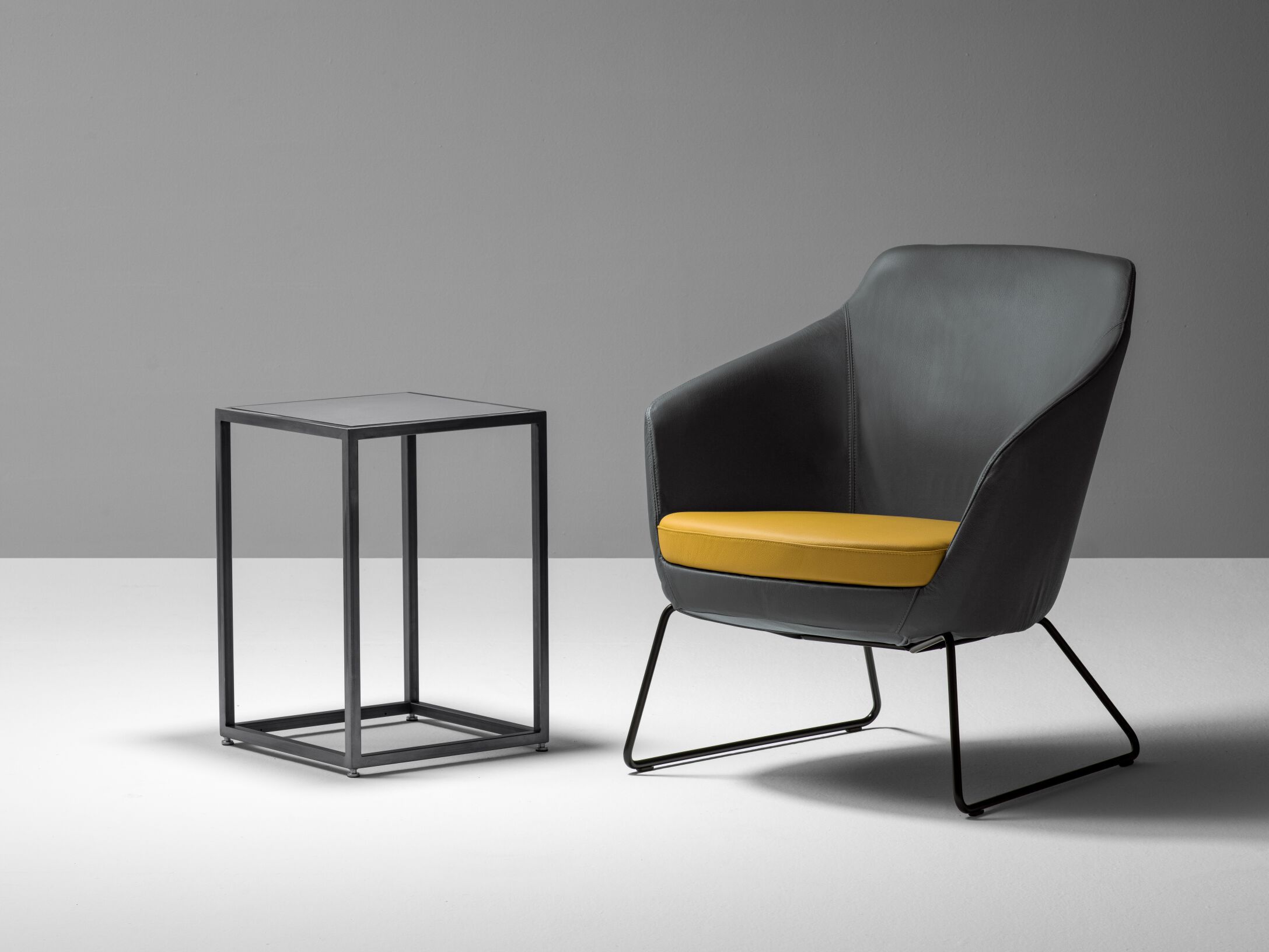 Тканевое кресло Bralco Hub ARCH-00124040