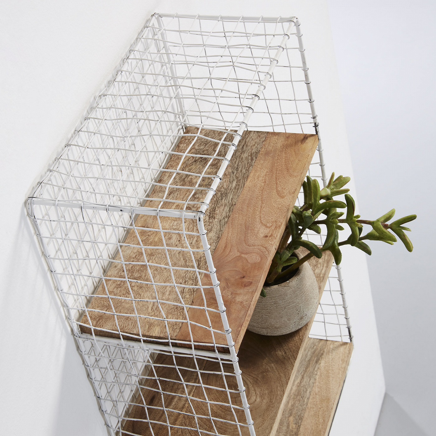 054438 Полка Delane металлическая белая, дерево La Forma Deland 