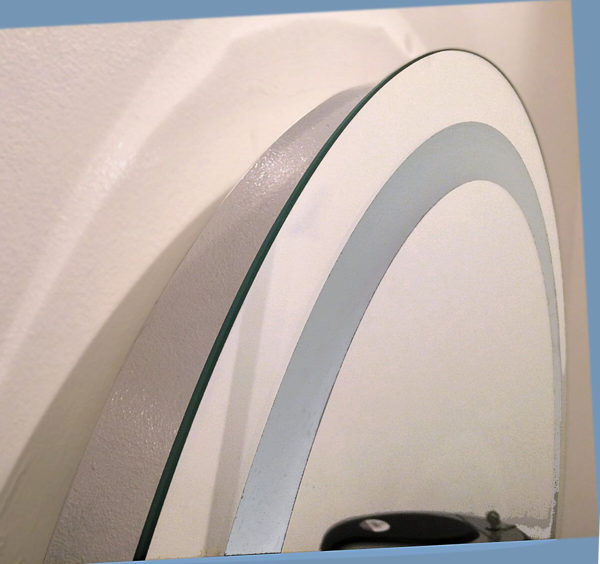 Овальное зеркало со встроенным настенным освещением Spekkio Oval LED ARCH-00132940 - Вид №1