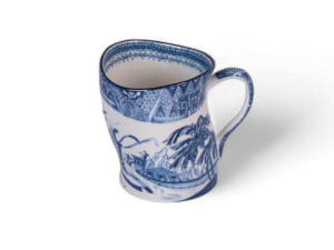 Фарфоровая кружка