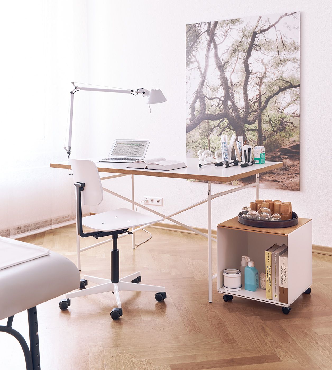 Офисное кресло с регулируемой высотой 5 спиц Richard Lampert Mr. Square ARCH-00128801 - Вид №1