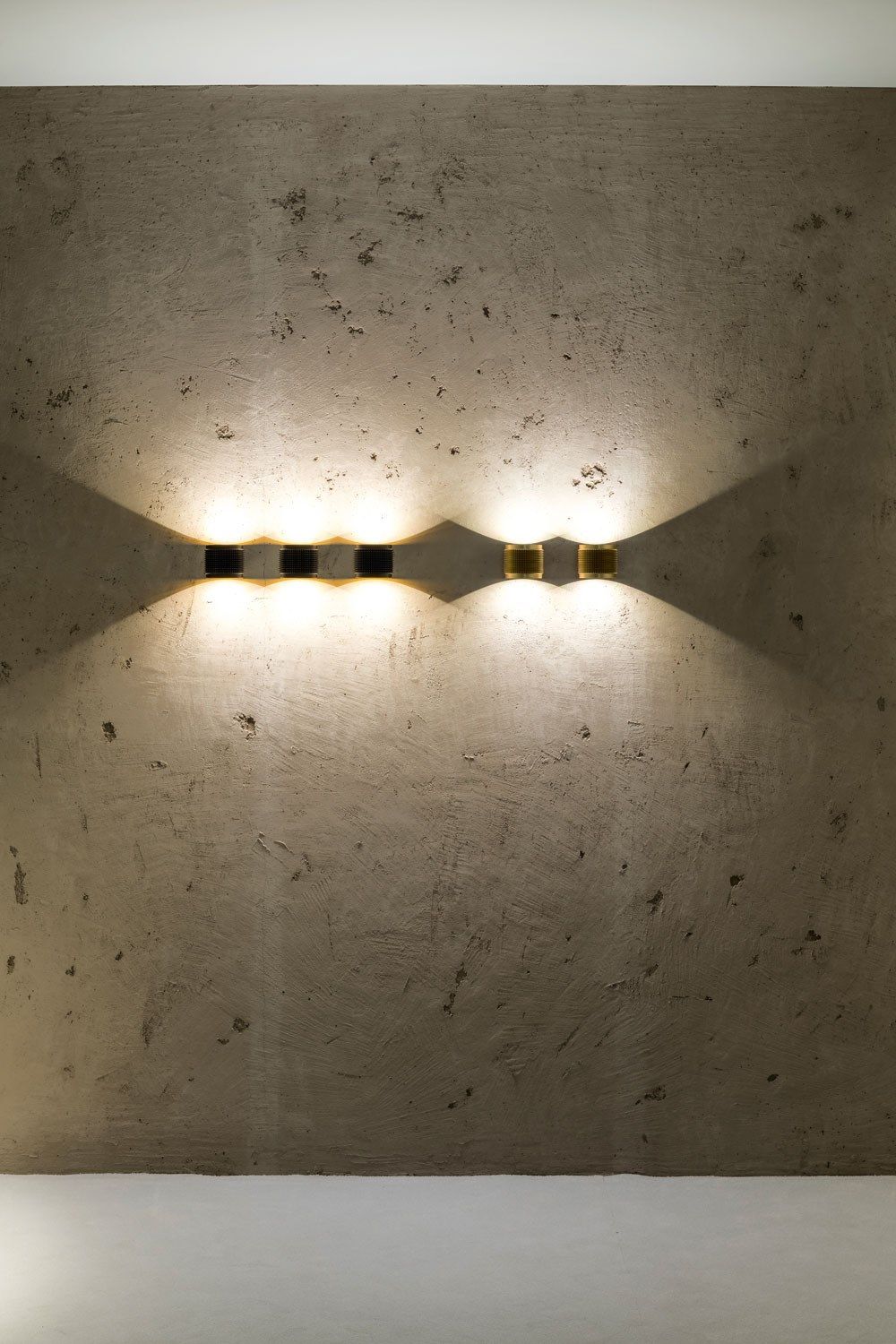 Металлический светодиодный настенный светильник Deltalight ORBIT PUNK ARCH-00125302 - Вид №1