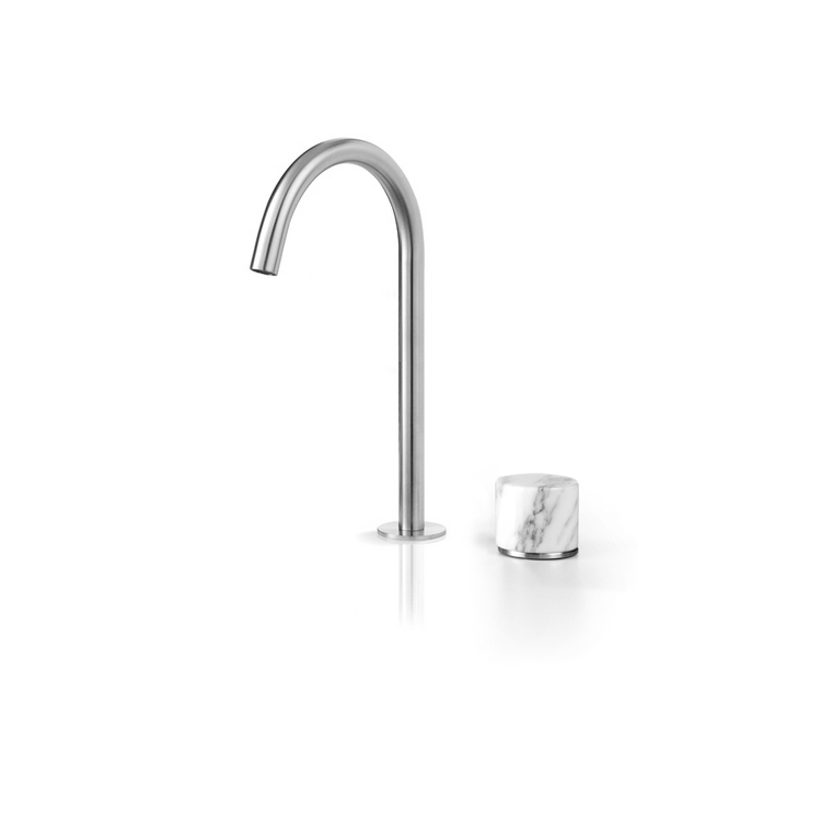 Смеситель на два отверстия для умывальника с изливом MRB103 linki 