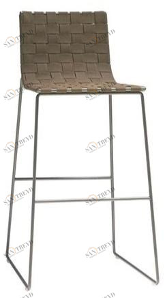 Andreu World Табурет из полипропилена с высокими санками и подставкой для ног Trenza Bq0705