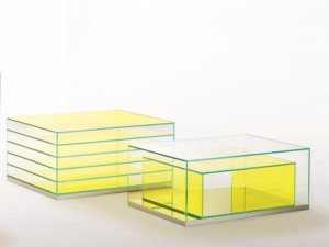 Хрустальный низкий журнальный столик с отсеком для хранения