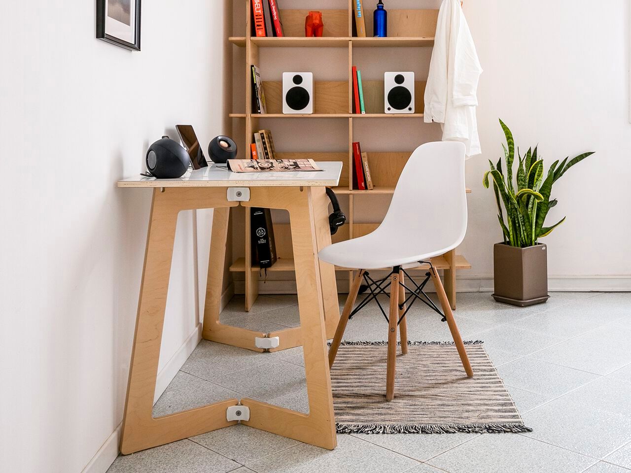 Рабочий прямоугольный стол с системой кабельных втулок Esposit Karya ARCH-00037380 - Вид №3