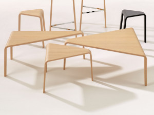 Журнальный столик из дуба