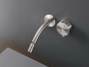 Ceadesign Смеситель для умывальника из нержавеющей стали настенный на 2 отверстия с регулируемым изливом Giotto plus Gio 79