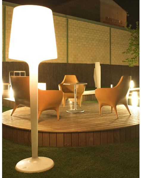 BD Barcelona Design Садовое кресло из полиэтилена с подлокотниками Showtime sun-id-1413315 - Вид №2