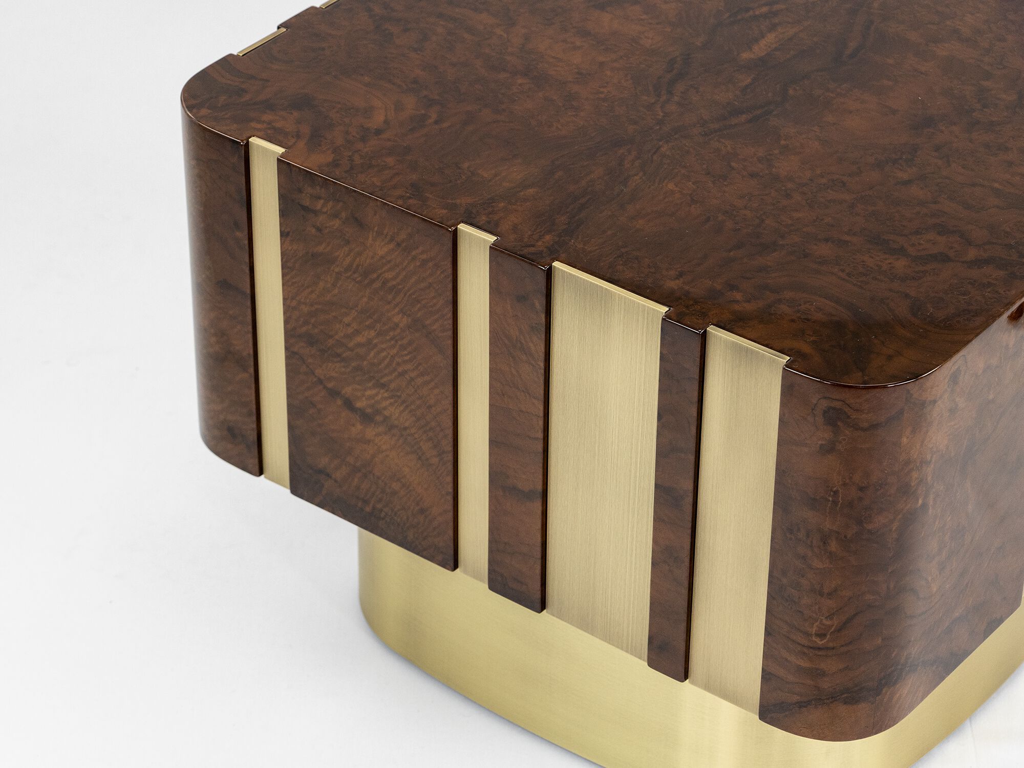 Квадратный журнальный столик из грецкого ореха JOSÉ LEITE DE CASTRO BAMBU ARCH-00040292 - Вид №1