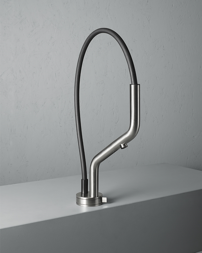 Inox. 405. Кухонный смеситель с вытяжкой. Quadrodesign - Вид №2