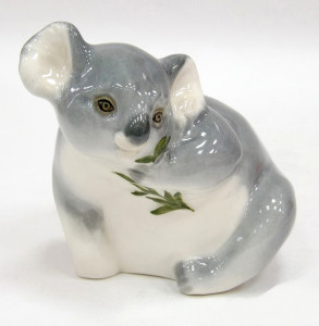 10625601 Императорский фарфоровый завод Скульптура "Коала" Фарфор твердый