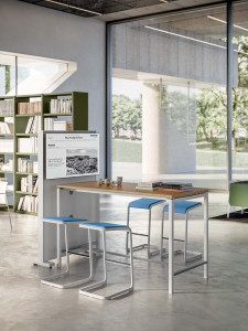 Высокий консольный стул