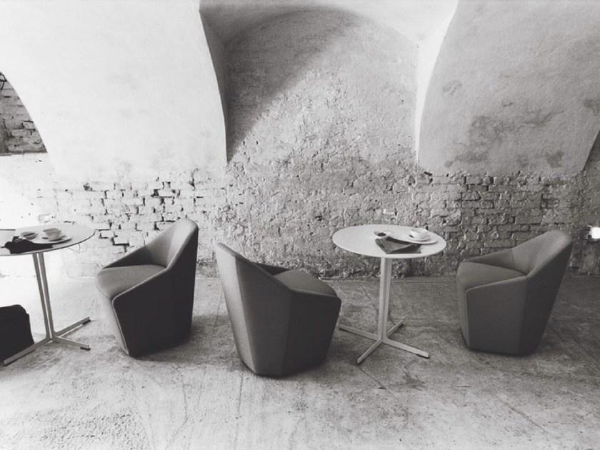 Tacchini Кресло из ткани с подлокотниками sun-id-1375908 - Вид №6