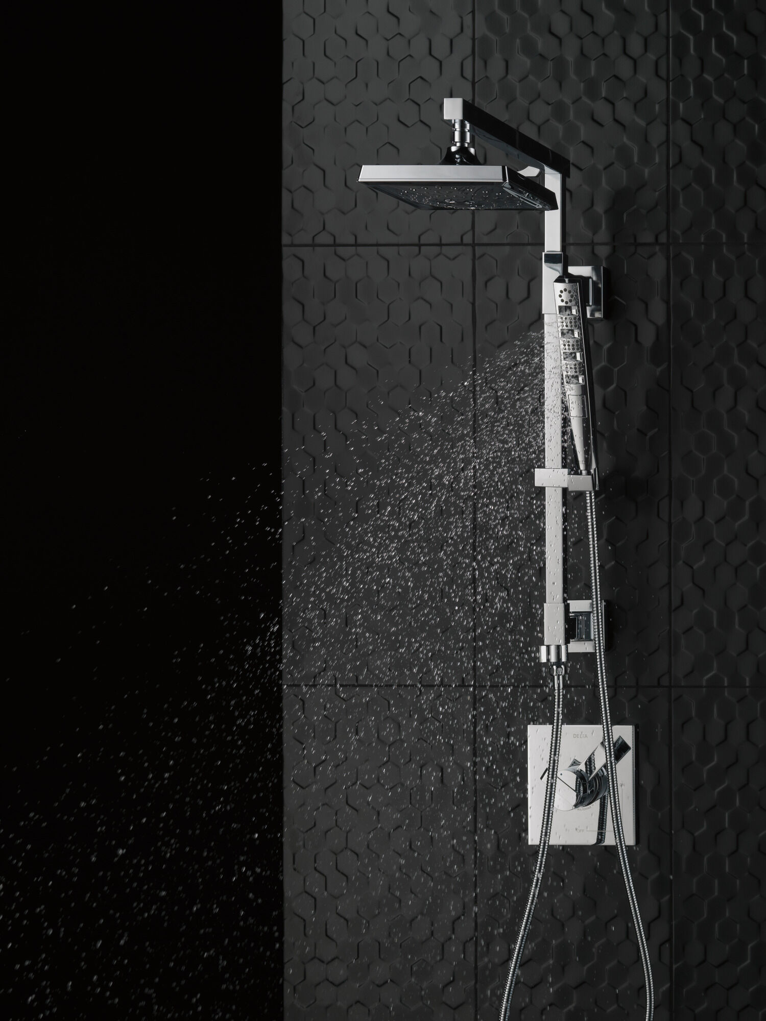 U495D-CZ60-PK Шланг для ручного душа 60–80 дюймов Delta Faucet Universal Showering Шампанское бронза  - Вид №5