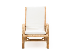 Кресло с подлокотниками