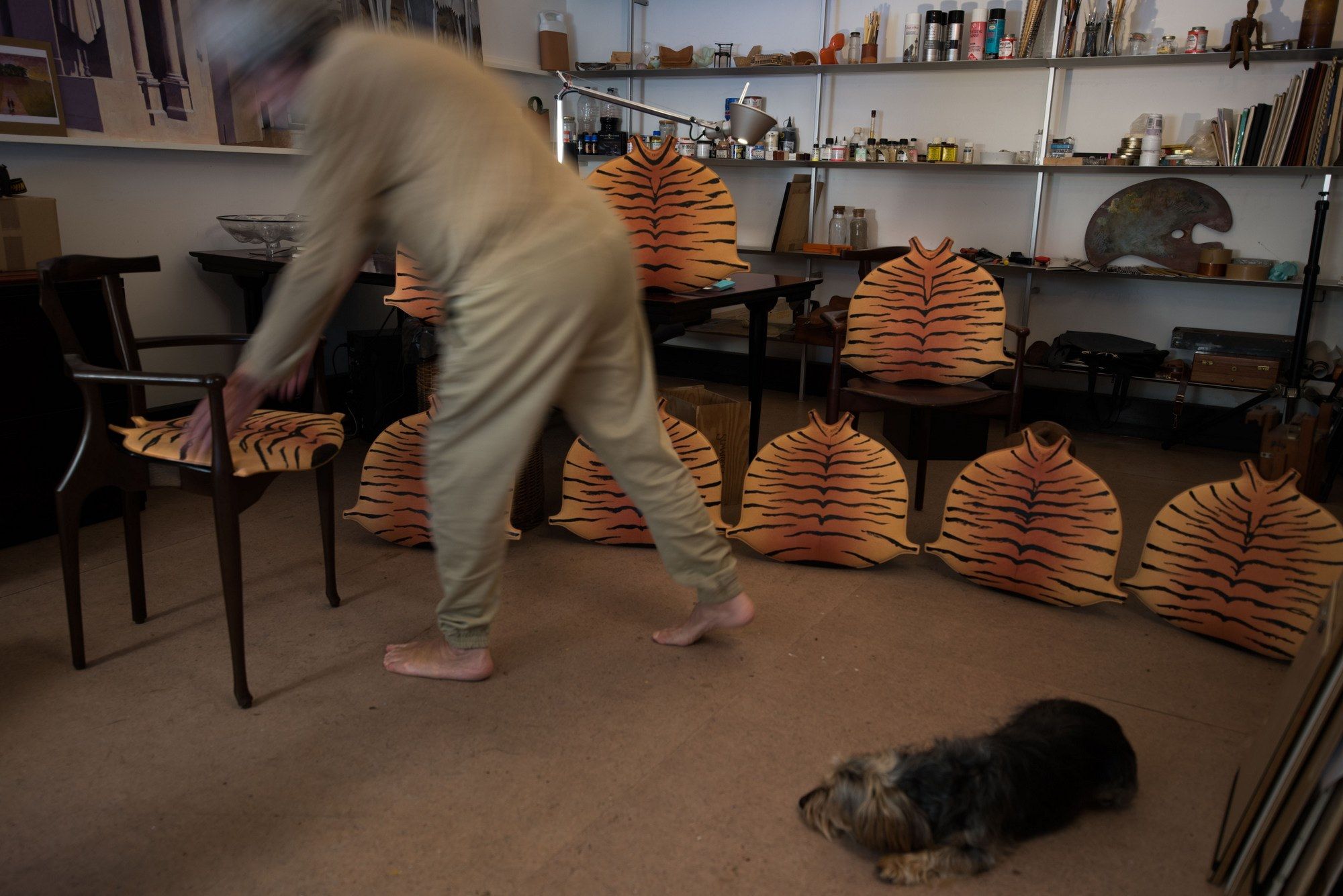 Стул из ясеня с подлокотниками и встроенной подушкой BD Barcelona Гаулино ARCH-00065731 - Вид №19