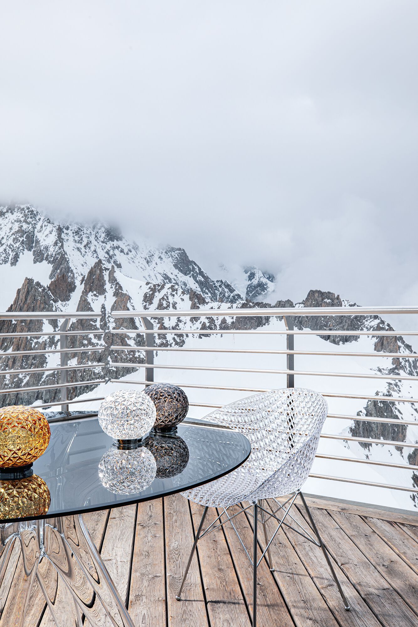 Светодиодная настольная лампа с батарейным питанием PMMA Kartell Planet ARCH-00005509 - Вид №2