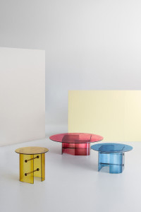 Круглый стеклянный журнальный столик