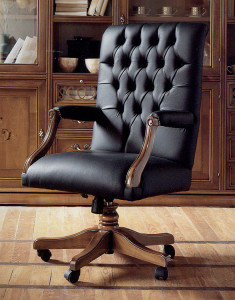 Кресло руководителя  BTC INTERNATIONAL 443