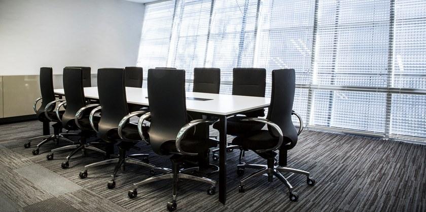 Dauphin Эргономичное офисное кресло с 5 спицами и подлокотниками Intouch It 5410 - Вид №2