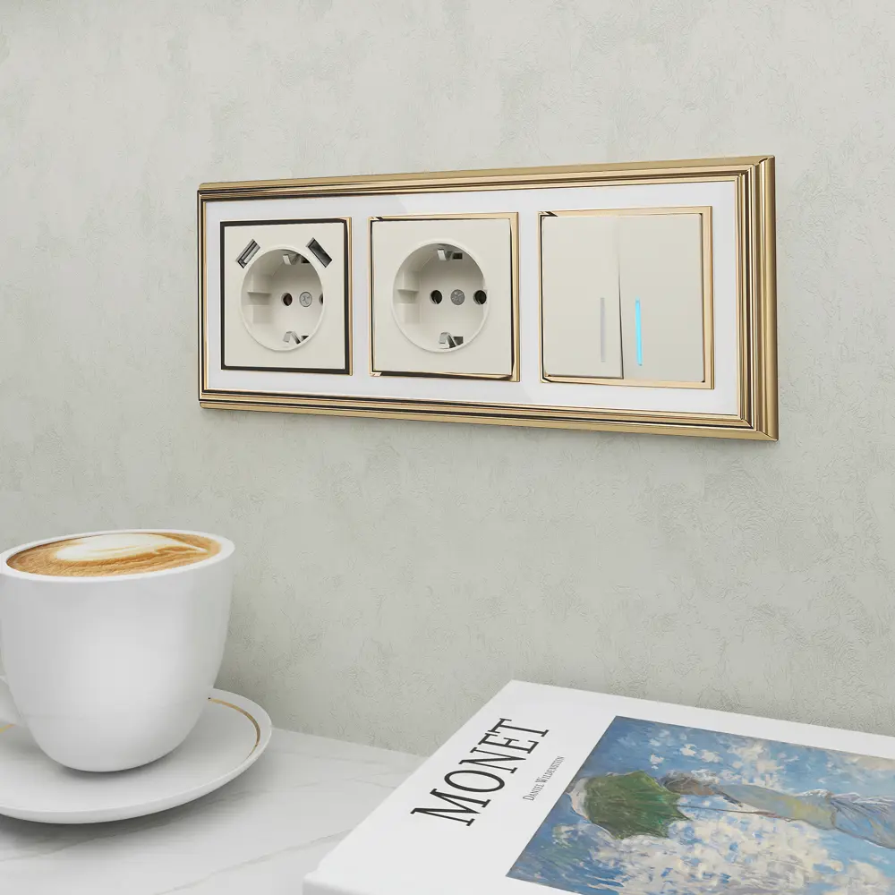Рамка для розеток и выключателей Werkel Palacio 3 поста цвет золотисто-белый STLM-2069116 - Вид №1