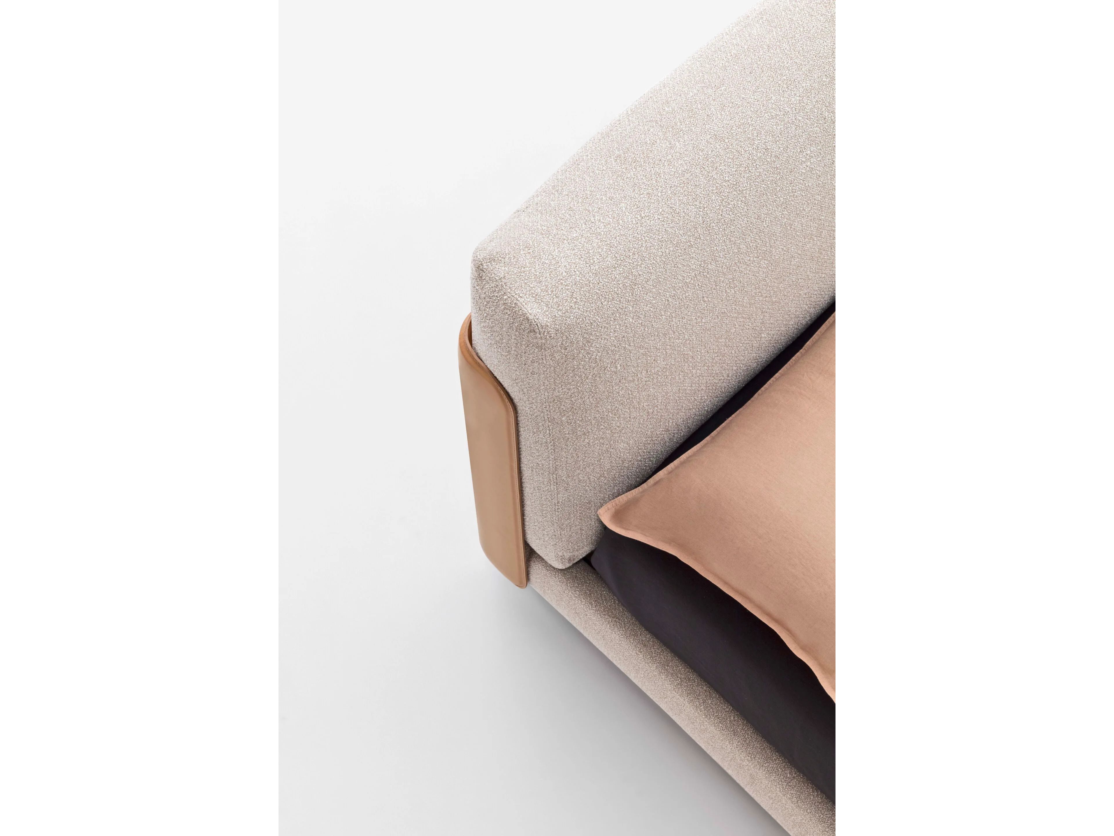 Двуспальная кровать с мягким изголовьем Alf DaFrè HUG ARCH-00011073 - Вид №1